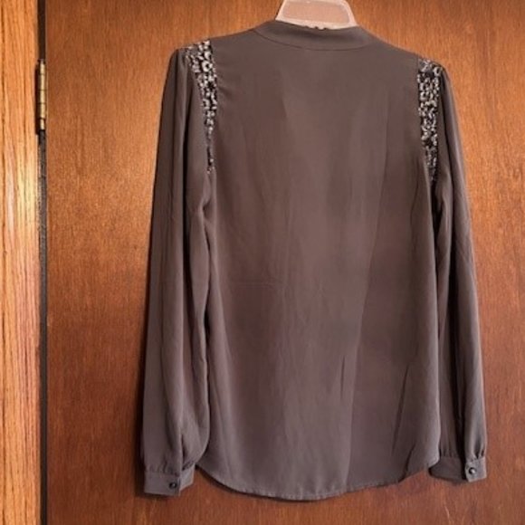Women's Dark grey Loft blouse size xs - Picture 2 of 2
